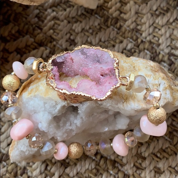 🌅14 K Rosy Authentic Druzy & Crystal🌅 - Picture 4 of 9